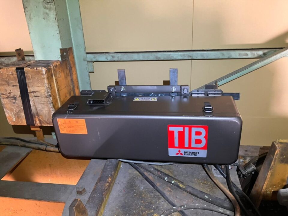 走行インバータ本体