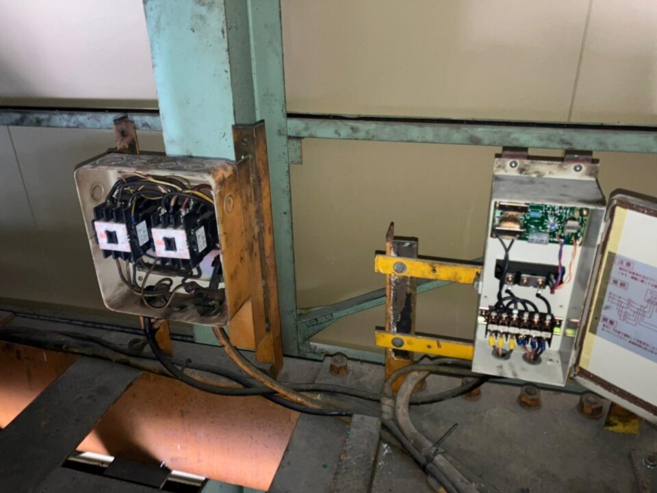 走行インバータ